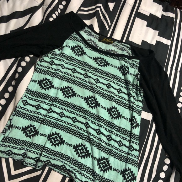 Misc, Shirts - Picture 2 of 6